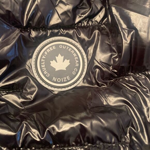 NOIZE
Shiny Chevron Quilted Puffer Jacket size XXL, NWT - Picture 7 of 10